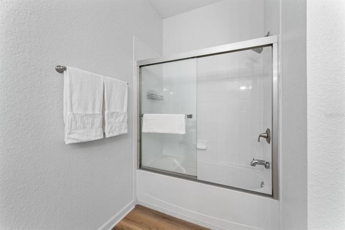 Image No.27-3 Bed Apartment for sale