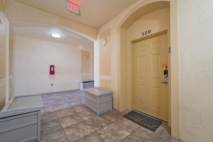 Image No.6-3 Bed Townhouse for sale