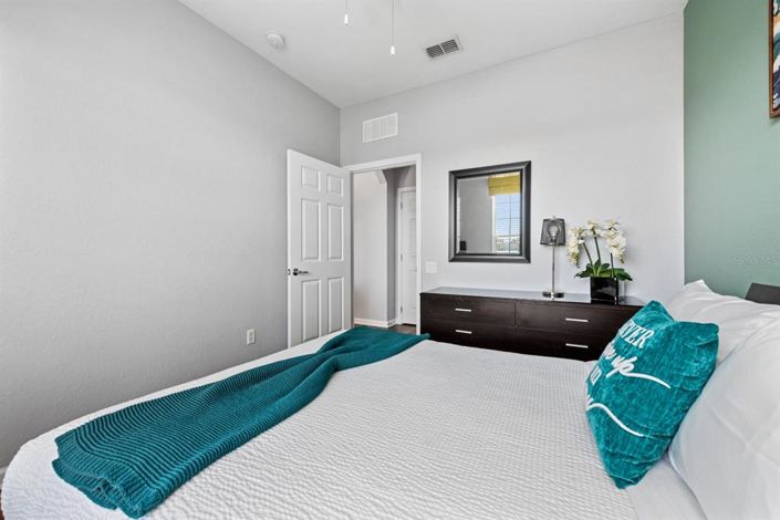 Image No.24-3 Bed Apartment for sale