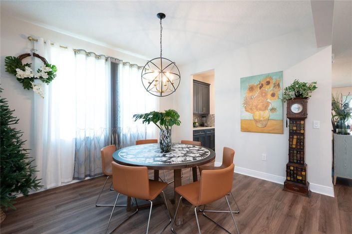 Image No.11-5 Bed House for sale