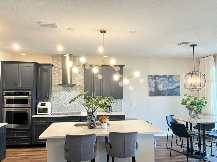 Image No.12-5 Bed House for sale