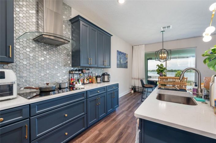 Image No.17-5 Bed House for sale