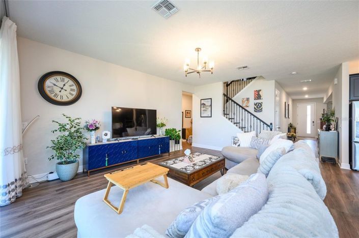 Image No.20-5 Bed House for sale