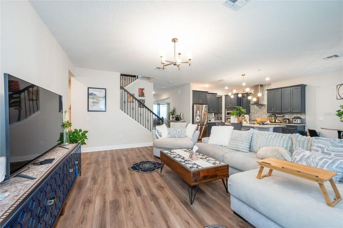 Image No.21-5 Bed House for sale