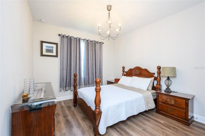 Image No.22-5 Bed House for sale