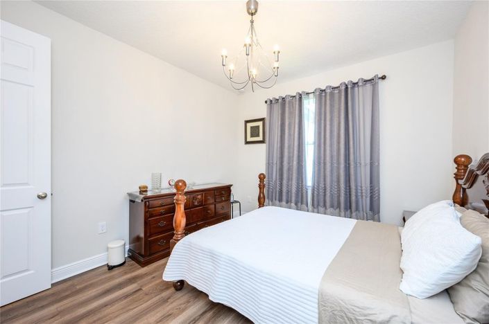 Image No.23-5 Bed House for sale