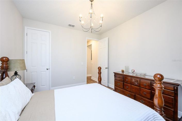 Image No.24-5 Bed House for sale