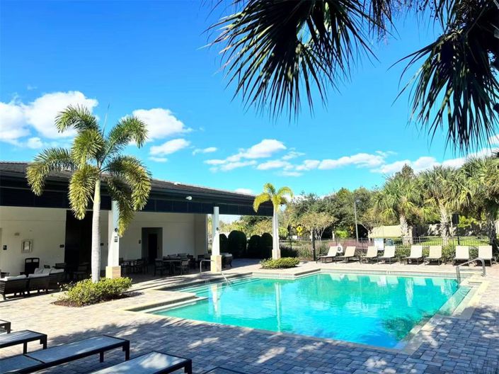 Image No.47-5 Bed House for sale