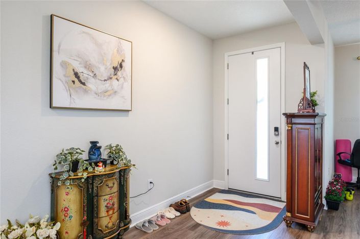 Image No.9-5 Bed House for sale