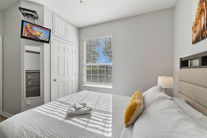 Image No.11-3 Bed Townhouse for sale