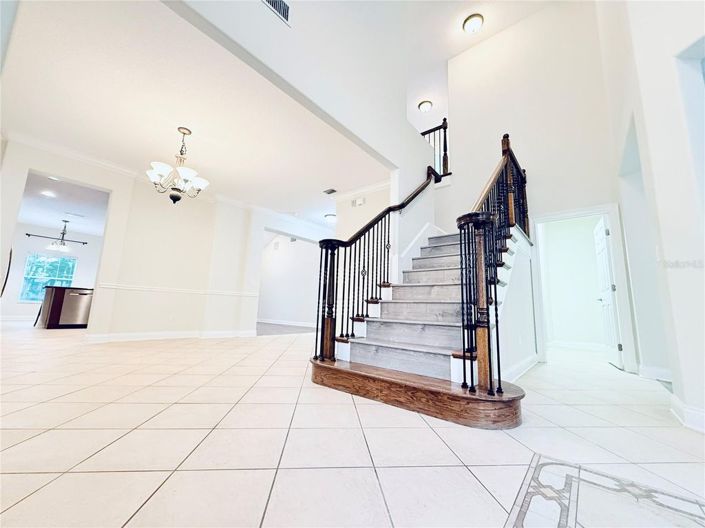 Image No.3-4 Bed House for sale