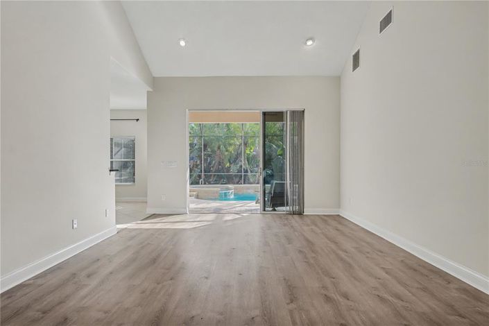 Image No.31-Maison de 4 chambres à vendre à Saint John