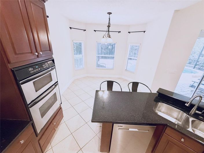 Image No.33-4 Bed House for sale