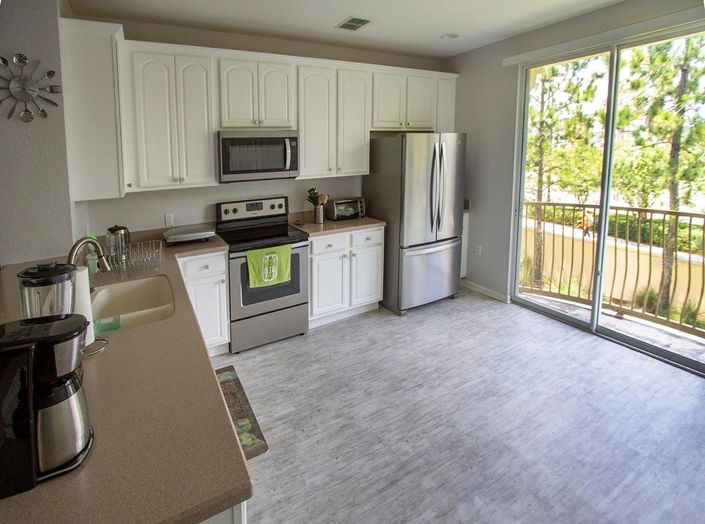 Image No.11-3 Bed Townhouse for sale