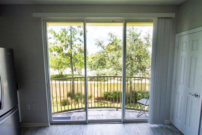 Image No.12-3 Bed Townhouse for sale