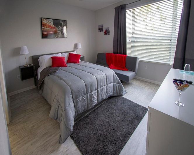 Image No.13-3 Bed Townhouse for sale