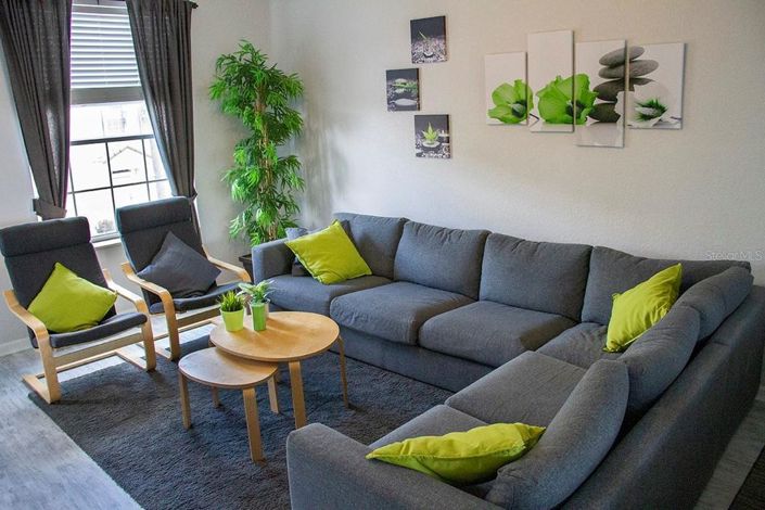 Image No.4-3 Bed Townhouse for sale