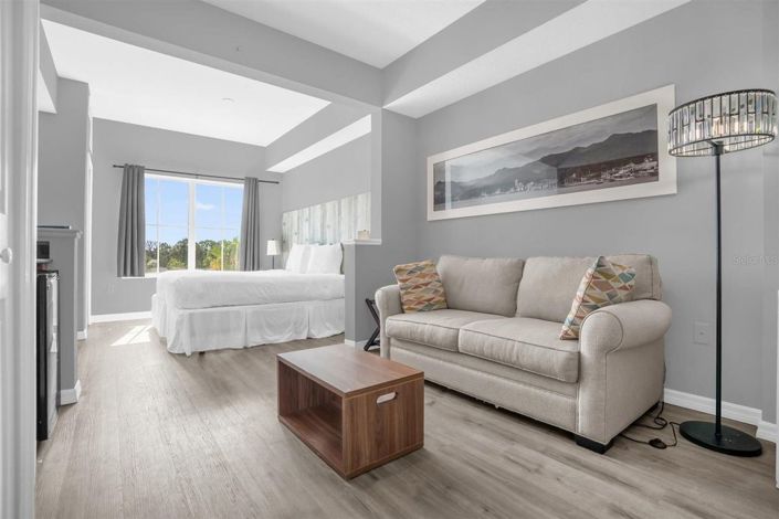 Image No.22-2 Bed Townhouse for sale