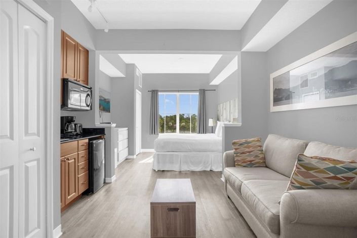 Image No.25-2 Bed Townhouse for sale