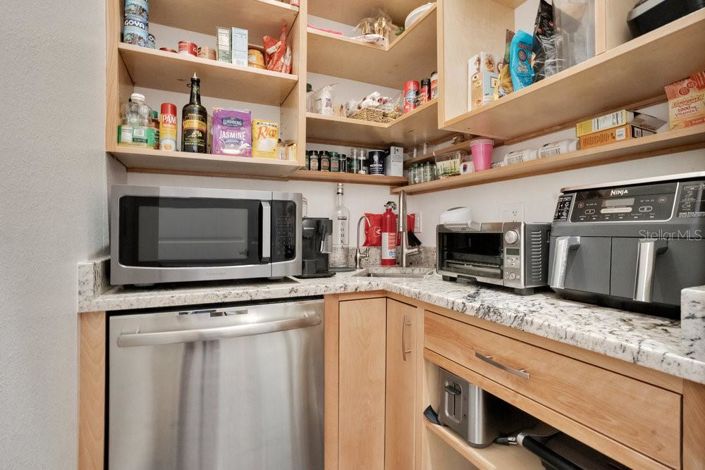 Image No.18-3 Bed House for sale