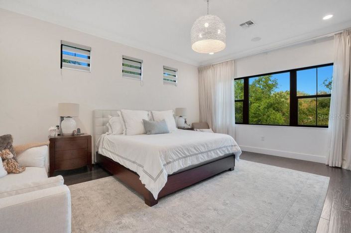 Image No.33-3 Bed House for sale