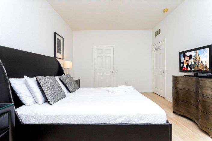 Image No.18-3 Bed Townhouse for sale