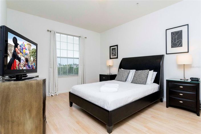 Image No.19-3 Bed Townhouse for sale