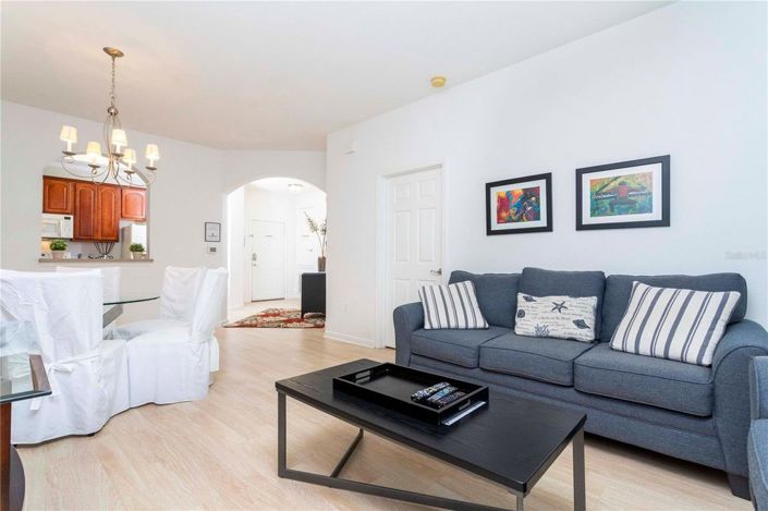 Image No.7-3 Bed Townhouse for sale