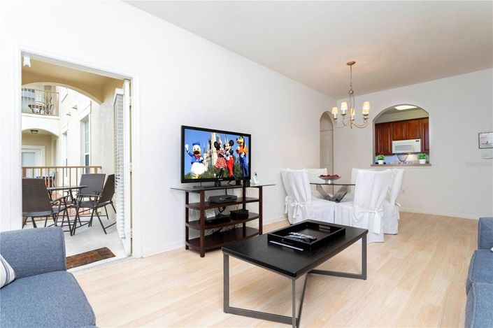 Image No.8-3 Bed Townhouse for sale