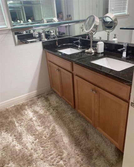 Image No.17-3 Bed House for sale