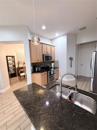 Image No.7-3 Bed House for sale