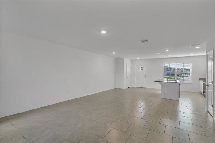 Image No.15-3 Bed Townhouse for sale