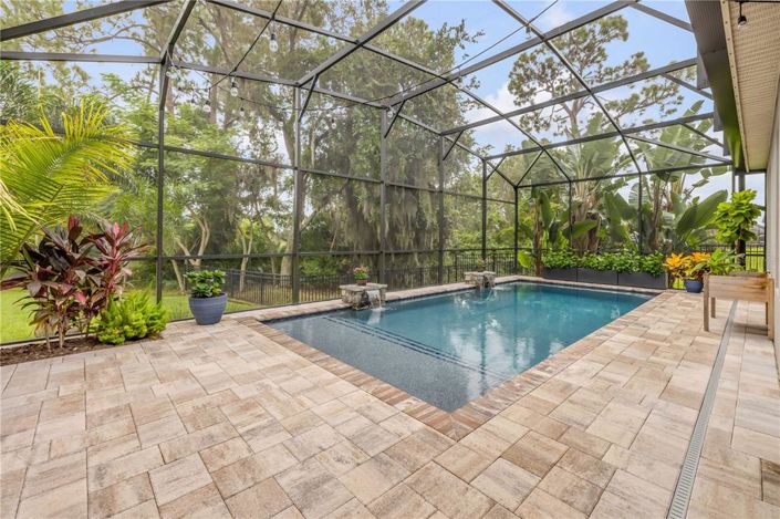 Image No.15-4 Bed House for sale