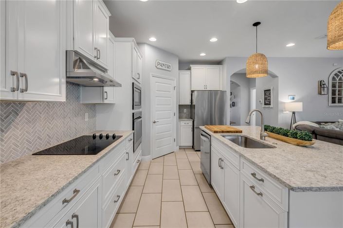 Image No.27-4 Bed House for sale