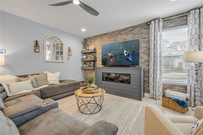 Image No.34-4 Bed House for sale