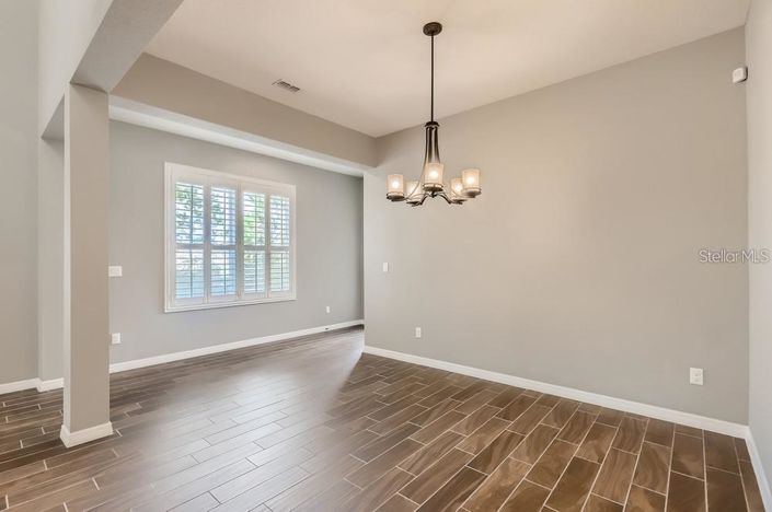 Image No.5-5 Bed House for sale