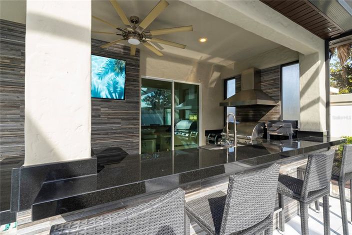 Image No.15-5 Bed House for sale