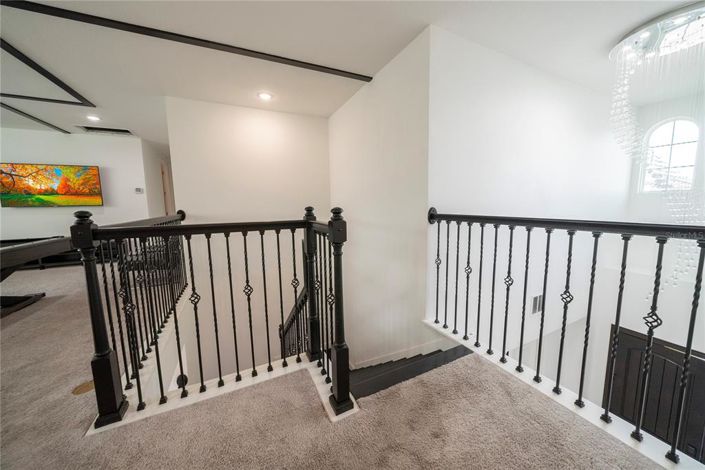 Image No.32-5 Bed House for sale