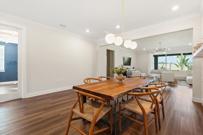 Image No.21-5 Bed House for sale