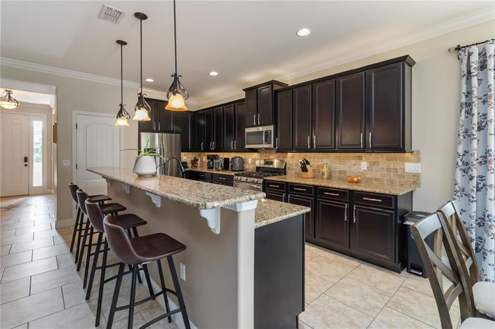 Image No.11-6 Bed House for sale