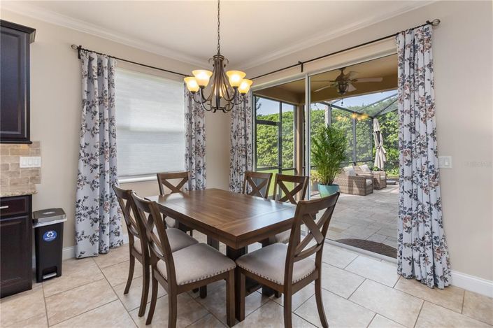 Image No.14-6 Bed House for sale