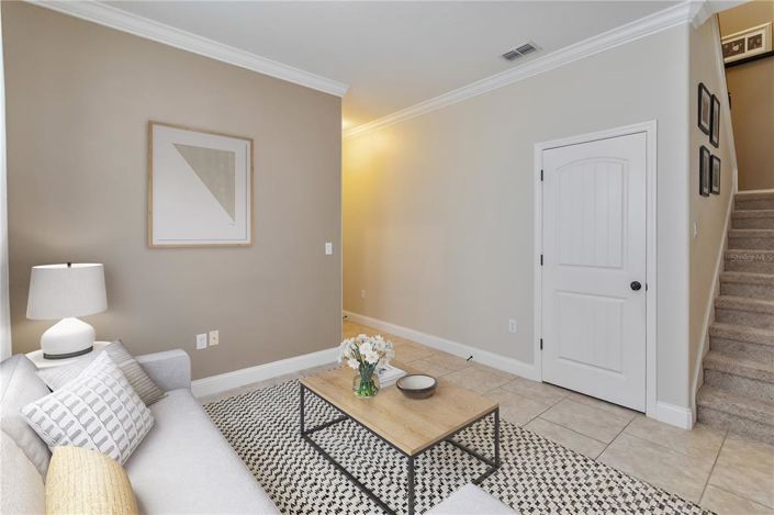 Image No.17-6 Bed House for sale