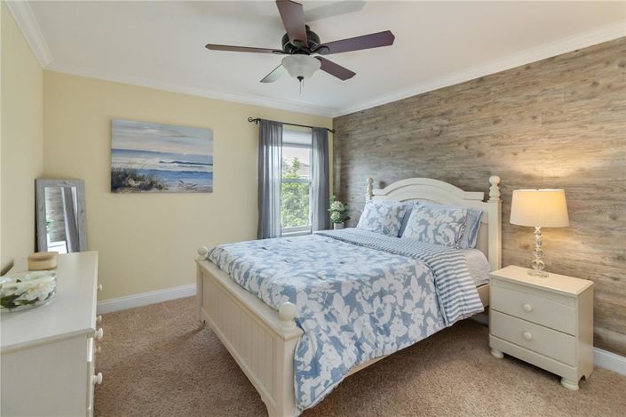 Image No.32-6 Bed House for sale