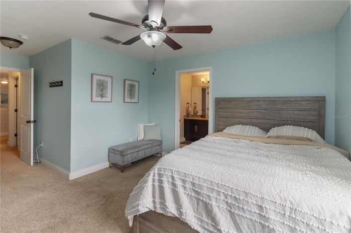 Image No.40-6 Bed House for sale