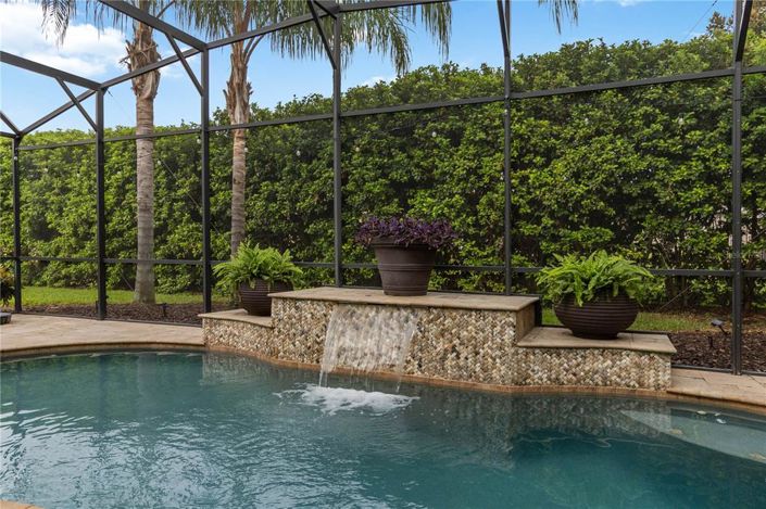 Image No.46-6 Bed House for sale