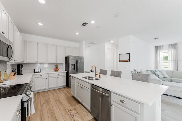 Image No.14-4 Bed House for sale