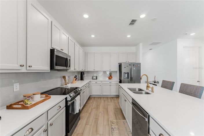 Image No.15-4 Bed House for sale