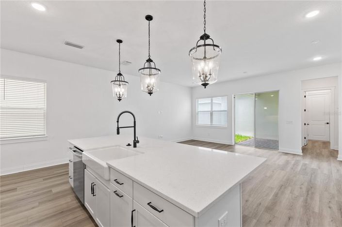 Image No.10-4 Bed House for sale