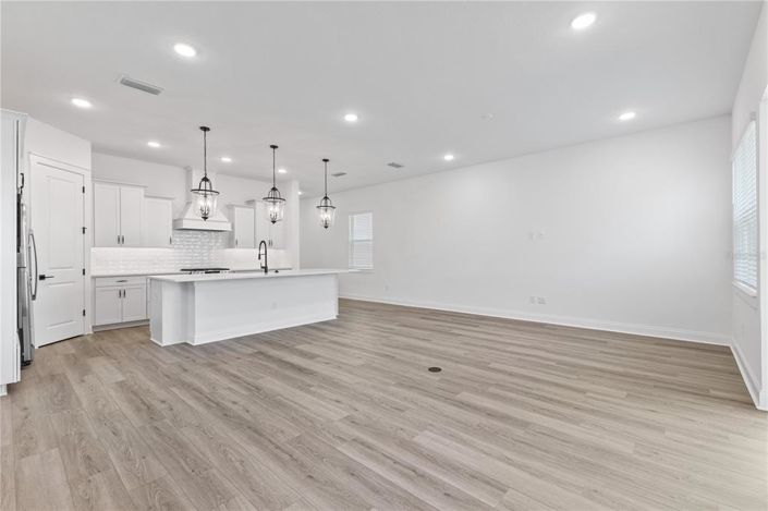 Image No.13-4 Bed House for sale