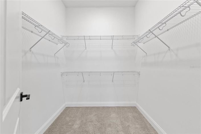 Image No.17-4 Bed House for sale